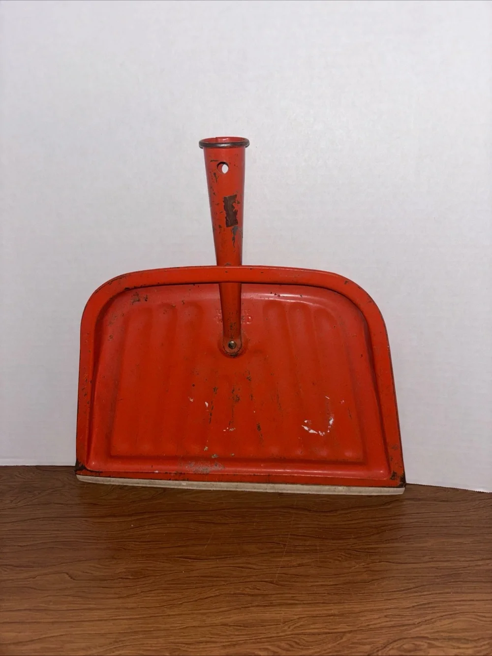Vintage Red Metal Wall-Mount Dustpan Decor JV Reed MCM decor